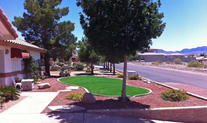 Synthetic Grass for Landscape Lawns and Residential Properties